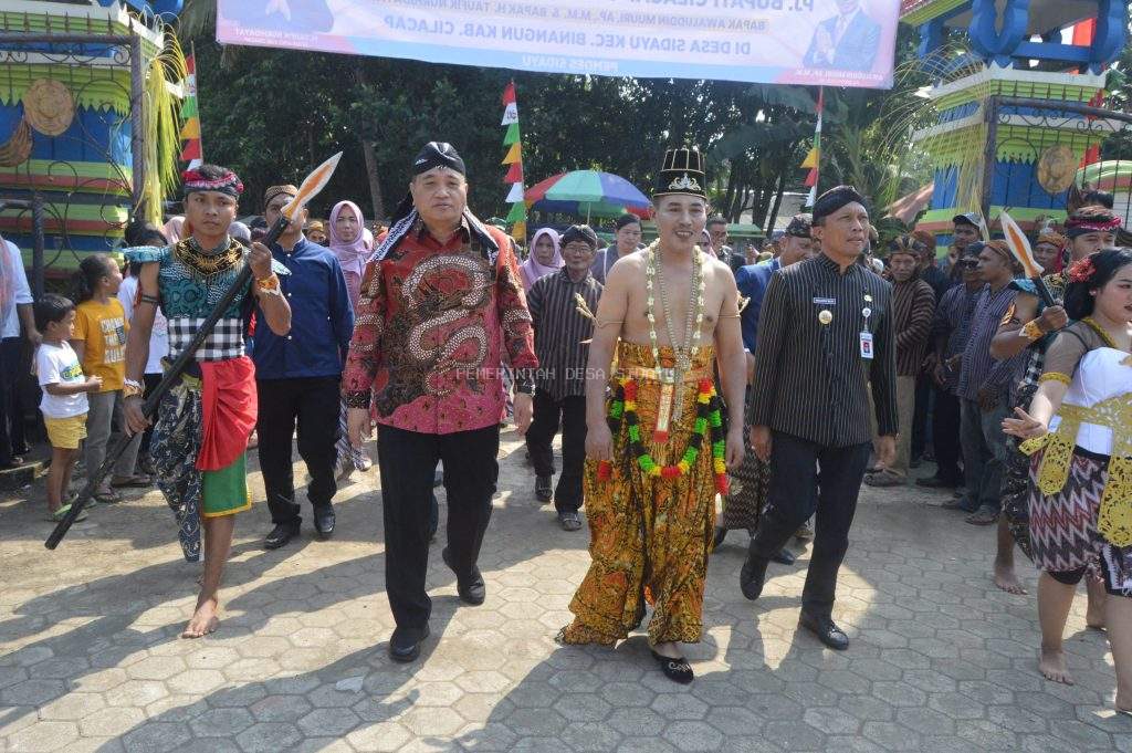 Pembayaran Pajak PBB-P2 Tingkat Desa di Pendopo Balai Desa Sidayu